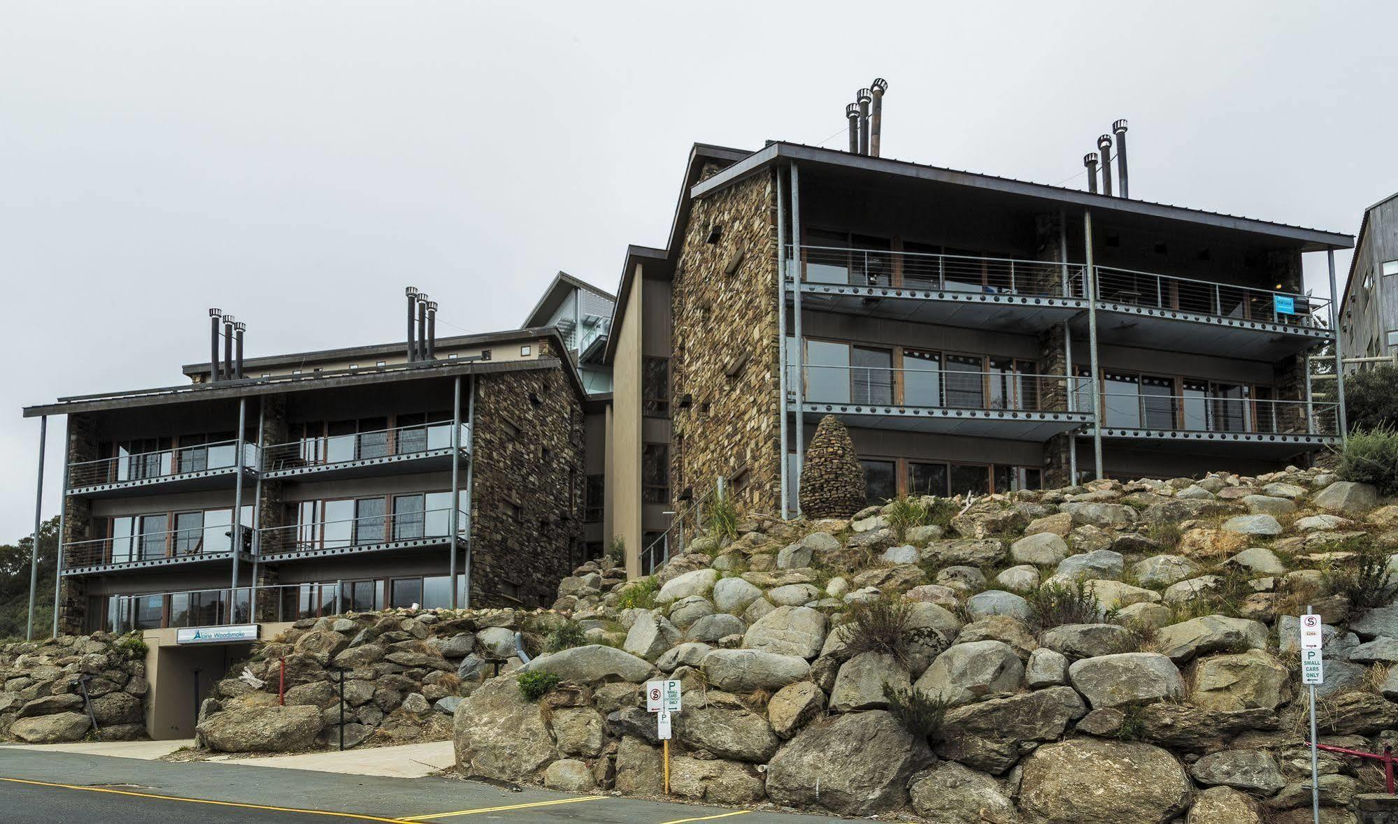 Alpine Woodsmoke Apartments Falls Creek Exterior photo